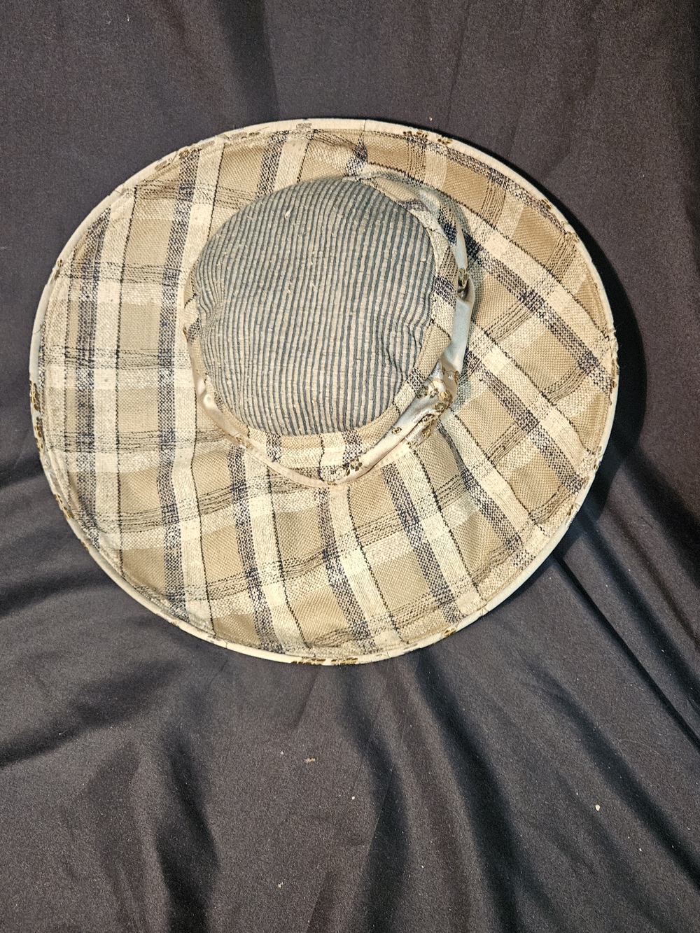 A113 Hattitude Plaid Wide-Brim Sun Hat in Beige and Gray